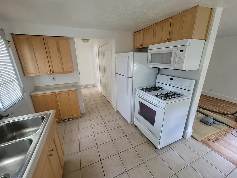 8702 S 90 E — Photo 7