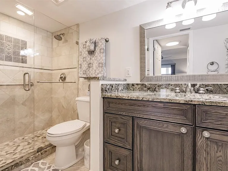 1055 W Peppertree Dr #805AA — Photo 17