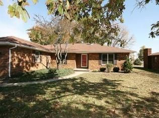 308 Wesley Ave, Savoy, IL