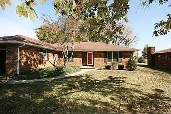 308 Wesley Ave photo 1