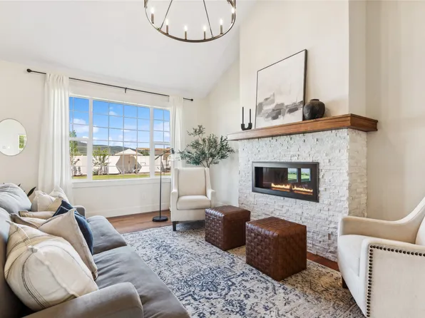 54 Mackinaw Way, Somers, MT 59932