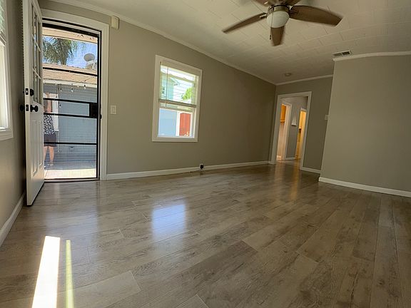 4th image of 1337 1/2 Bennett Ave