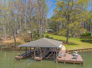 228 S Steel Bridge Rd, Eatonton, GA 31024