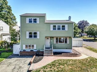 528 Melrose Ave, Middlesex, NJ 08846