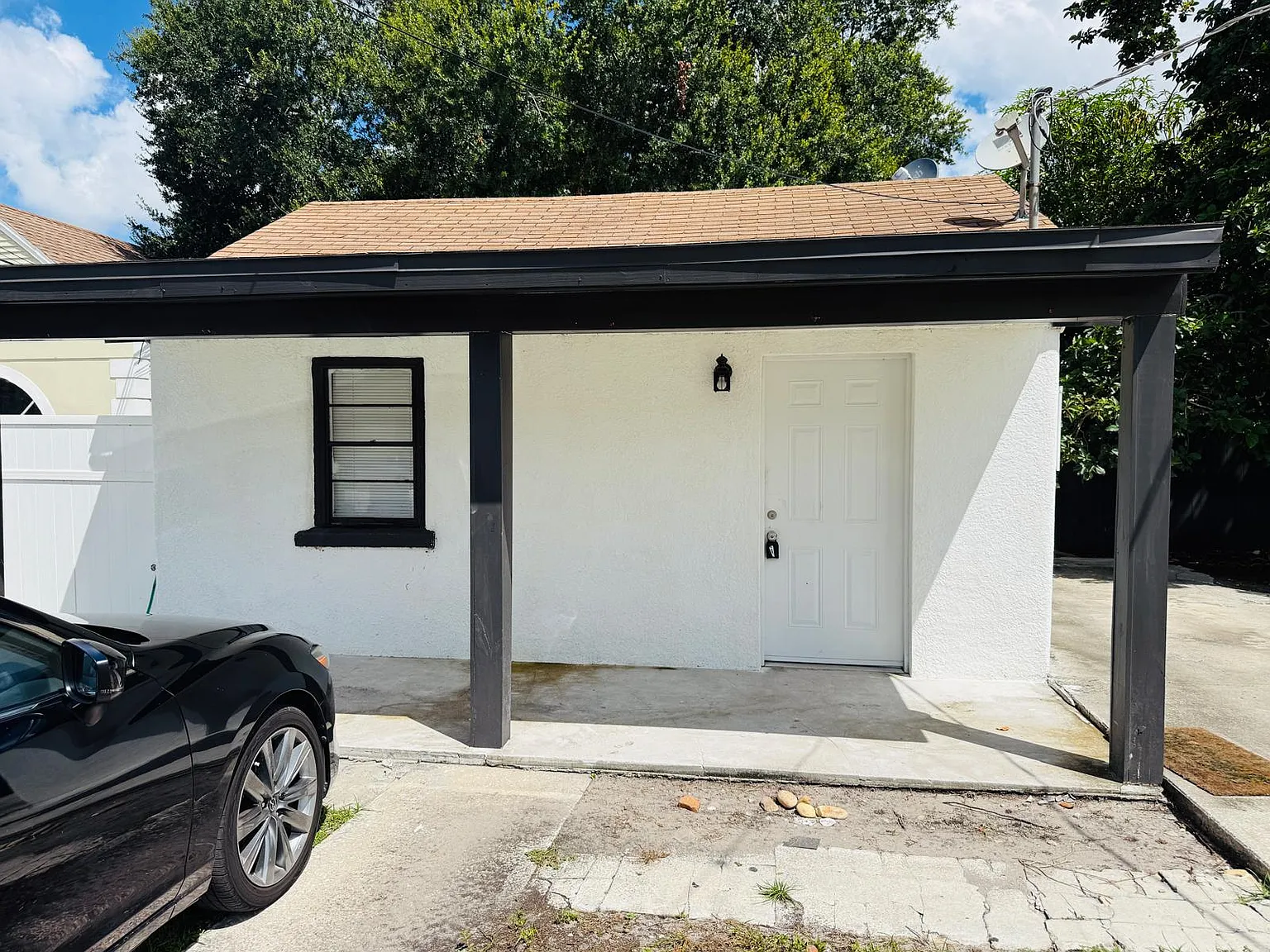 2 bed, 1200 sqft, $1,600 — Photo 1