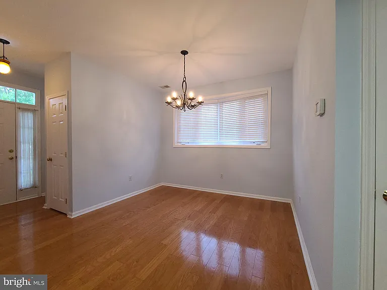 16 Scarlet Oak Dr — Photo 10