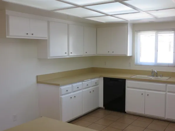 901 Belmont Ave #D, Long Beach, CA 90804