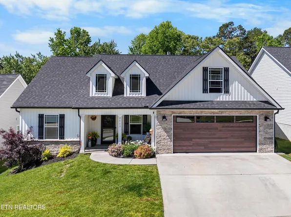2513 Eppie Cove Ln, Knoxville, TN 37931
