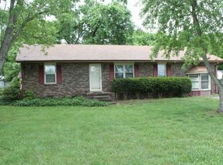 1518 Veterans Pkwy, Murfreesboro, TN 37128