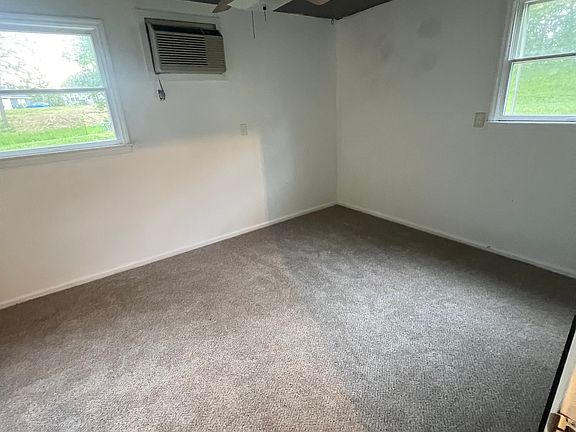 5th image of 544 S Charity St #2