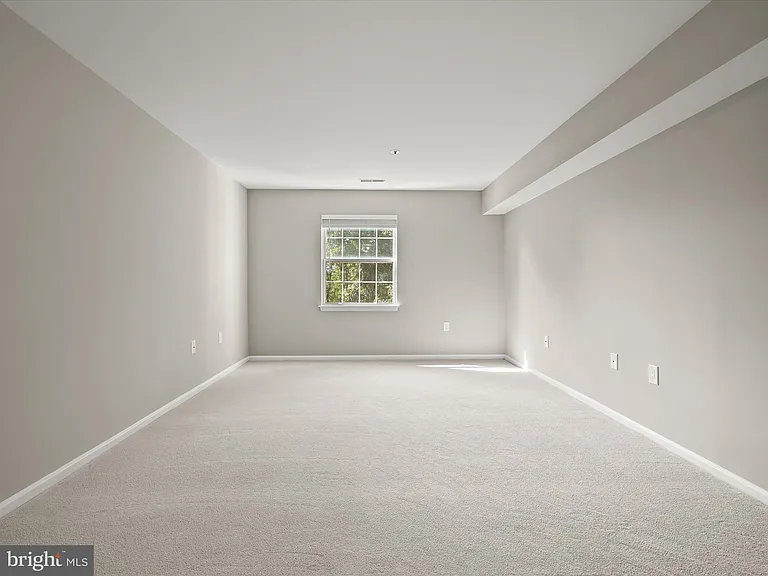 8375 Montgomery Run Rd #F — Photo 14