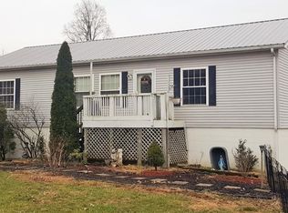 25000 Kokomo Hill Rd, Laurel, IN 47024