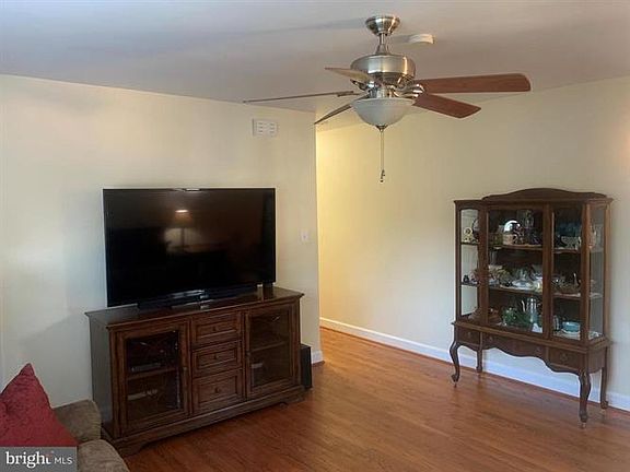 4th image of 3302 Burleigh Ln