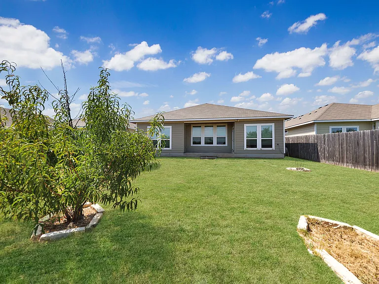 7508 Hudson Grove Dr — Photo 20