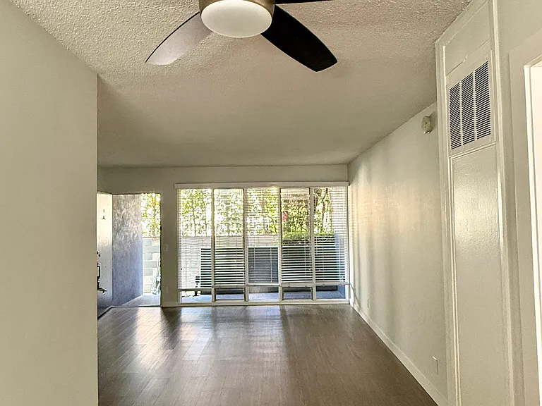 1037 Lincoln Blvd #D — Photo 20
