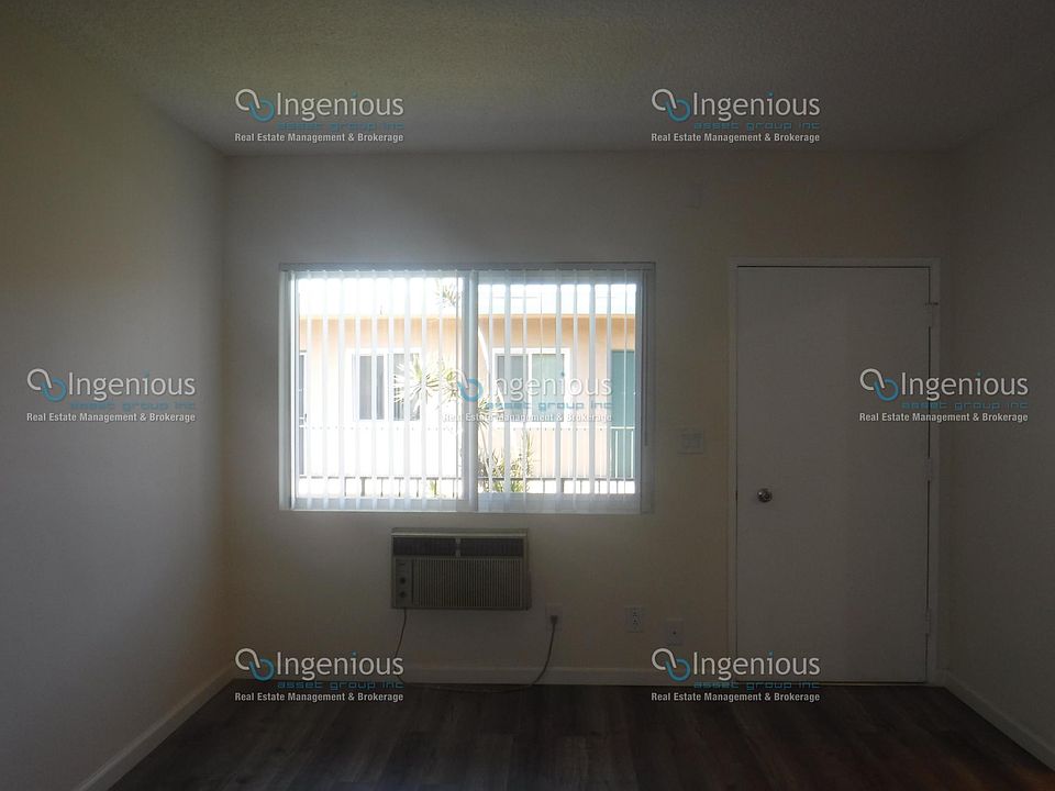 1st image of 360 W Chevy Chase Dr #31