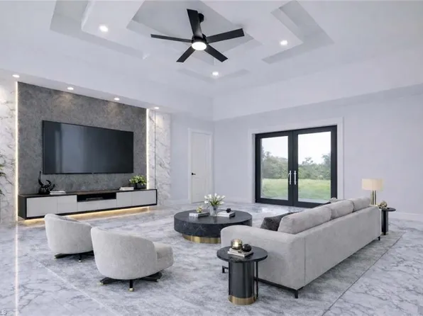 817 Frederick Reid ST E, LEHIGH ACRES, FL 33974