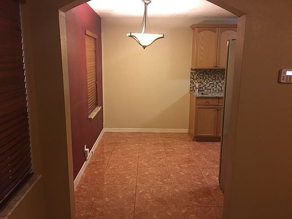 4th image of 5410 Western Ave