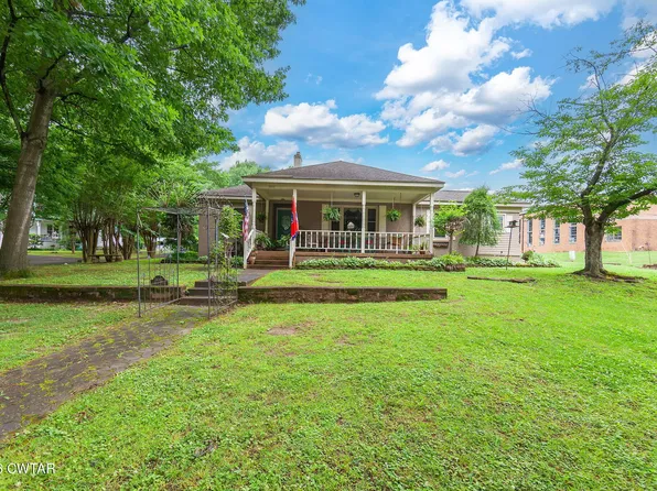 1002 S College St, Trenton, TN 38382