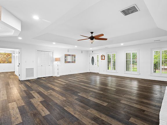 4th image of 3379 Collins Creek Dr.