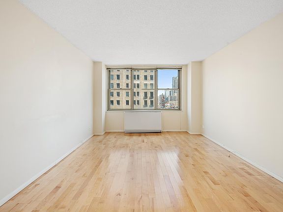 2nd image of 301 E 79th St APT 18D