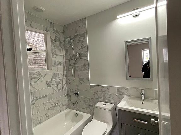 4th image of 116 Carlton Ave #116