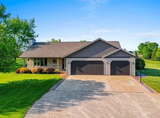 W1786 Spruce Rd, Pulaski, WI 54162