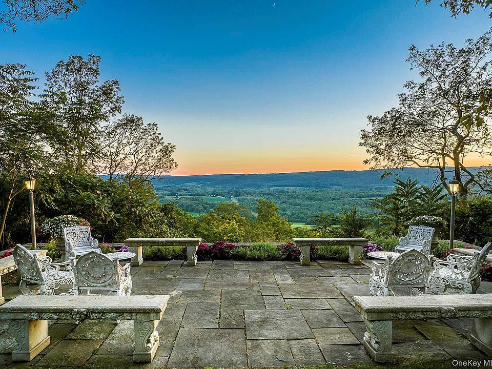 1st image of 108 Westerly Ridge Drive