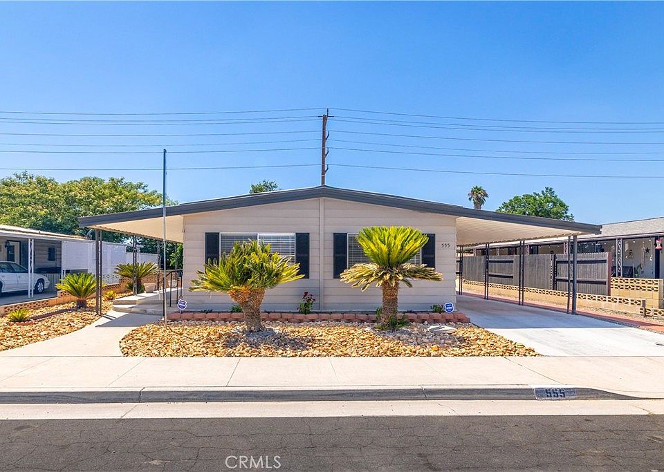 1st image of 555 Castille Dr