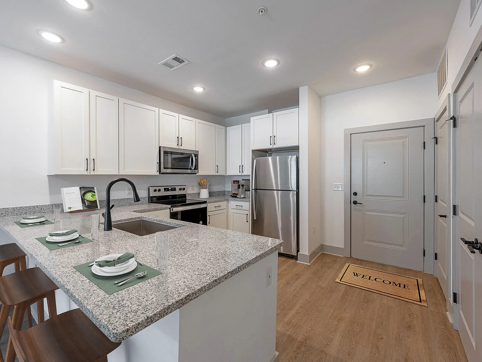 The Kelvin Apartments — Photo 3