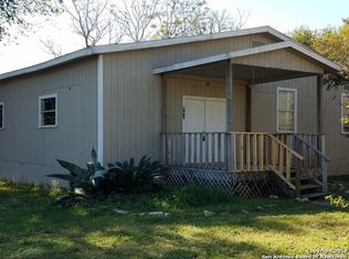 607 Kayroe Rd, Adkins, TX 78101