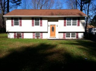 28 David Ln, Wurtsboro, NY 12790