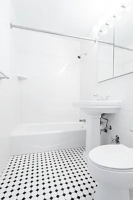 Rented by Olnick Organization | media 6