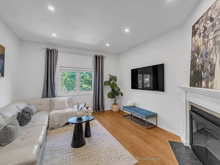 10 Park Lane Cir — Photo 30