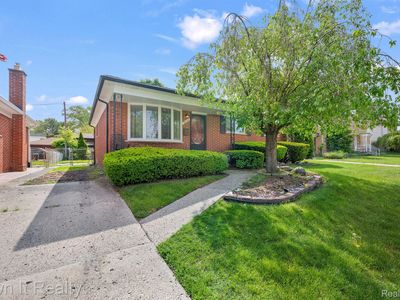 9656 Salem, Redford, MI, 48239