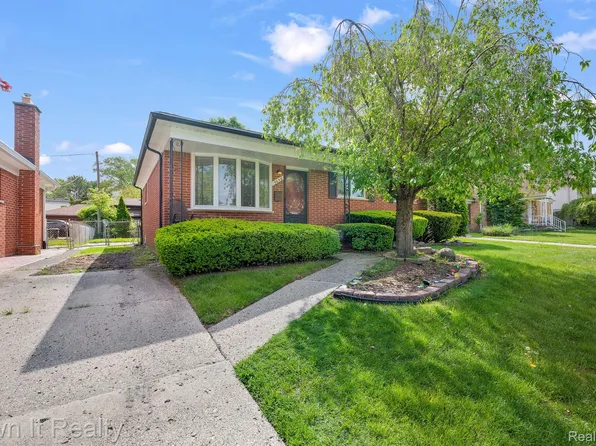 9656 Salem, Redford, MI 48239