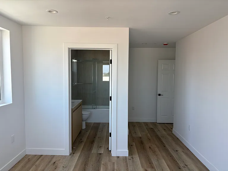 7919 Wilcox Ave #1 — Photo 27