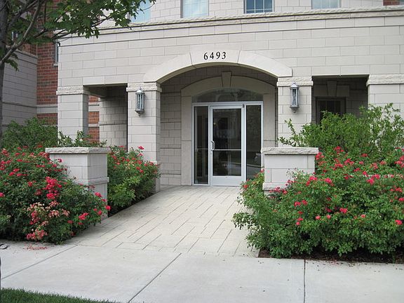 2nd image of 6493 N Northwest Hwy APT 407
