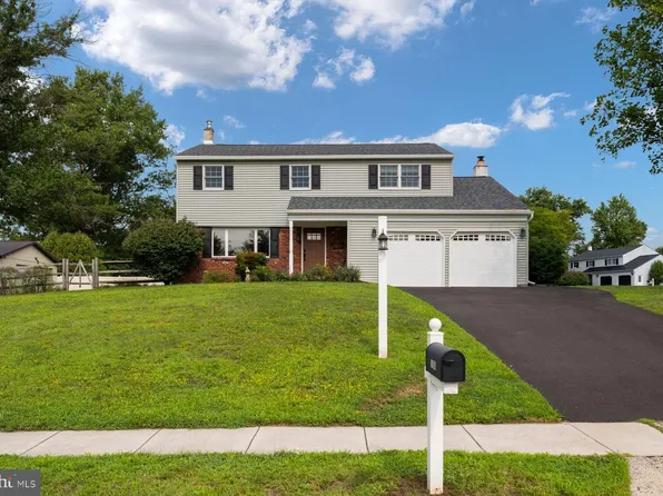 1908 Rampart Ln, Lansdale, PA 19446