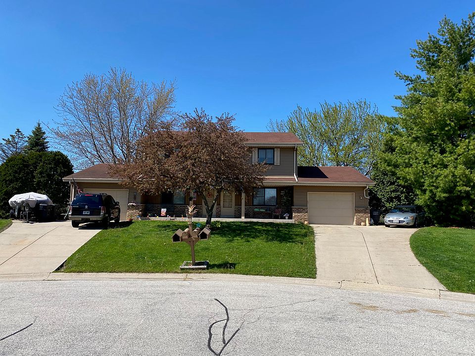 1st image of W245N6688 Bowling Green Ct