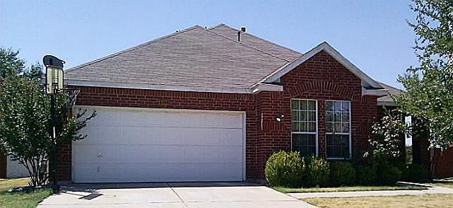 1st image of 1104 Timberlake Ln