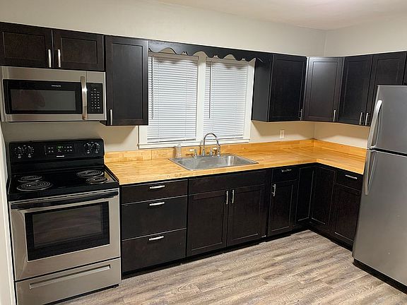 Kitchen and New Appliances 