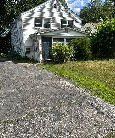 14113 Maple Ave #UP — Photo 1