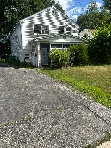 14113 Maple Ave #UP Photo 1