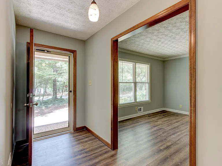 130 Aspen Way — Photo 9