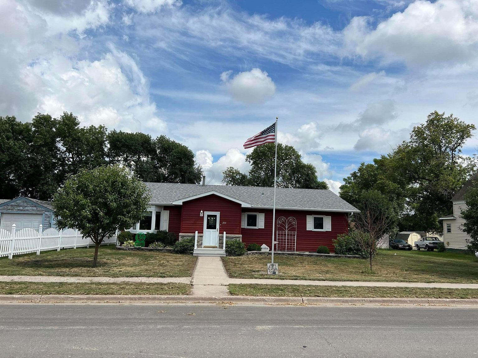 204 Lincoln Ave N, Finley, ND 58230 Zillow