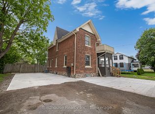 108 Lindsay St S, Kawartha Lakes, ON K9V2M6