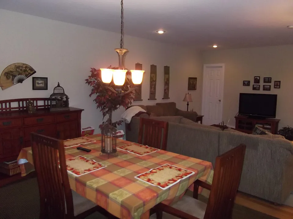 first floor dining area