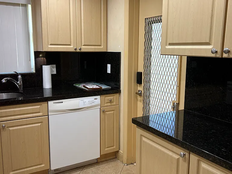5300 Washington St #R104 — Photo 2