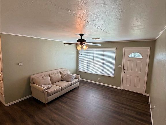 4th image of 417 W Emporia Ave